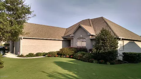 190 Castle Bay Dr, Hampstead, NC 28443 photo 1