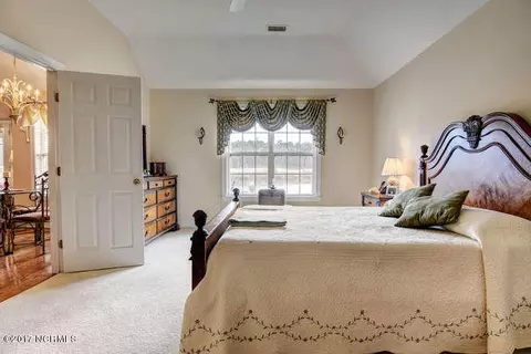 190 Castle Bay Dr, Hampstead, NC 28443 photo 13