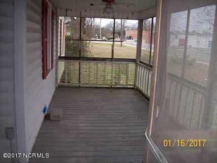 116 E Broad St, Beulaville, NC 28518 photo 17