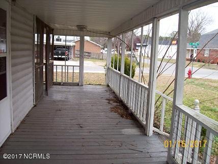 116 E Broad St, Beulaville, NC 28518 photo 18