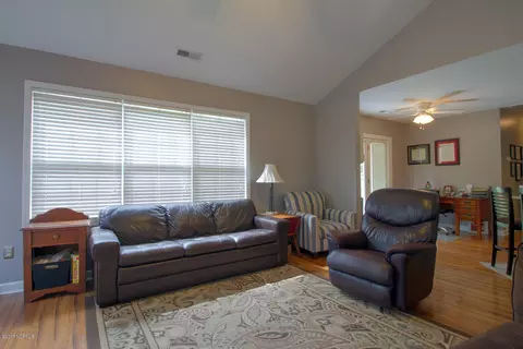212 Gold Leaf Dr, Hampstead, NC 28443 photo 6