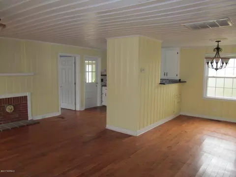 803 Academy St, Fair Bluff, NC 28439 photo 3