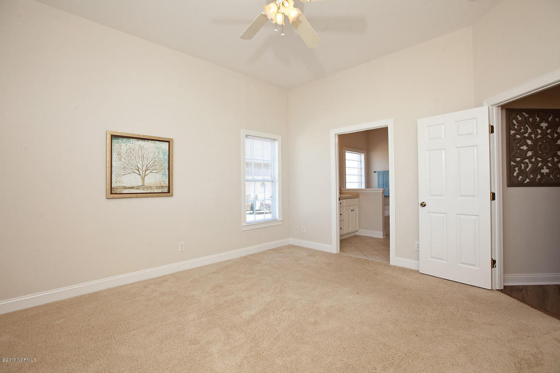 124 Castle Bay Dr, Hampstead, NC 28443 photo 23