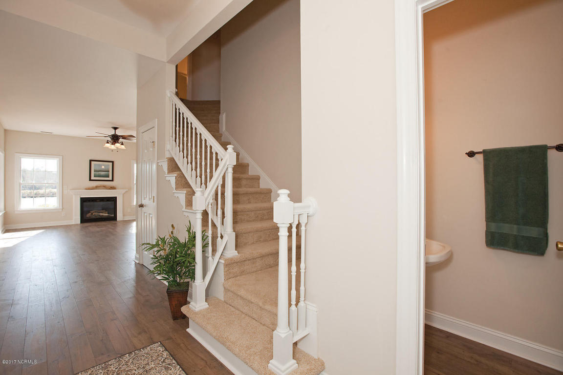 124 Castle Bay Dr, Hampstead, NC 28443 photo 7