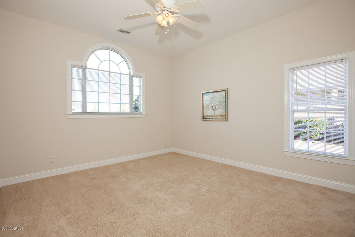 124 Castle Bay Dr, Hampstead, NC 28443 photo 22