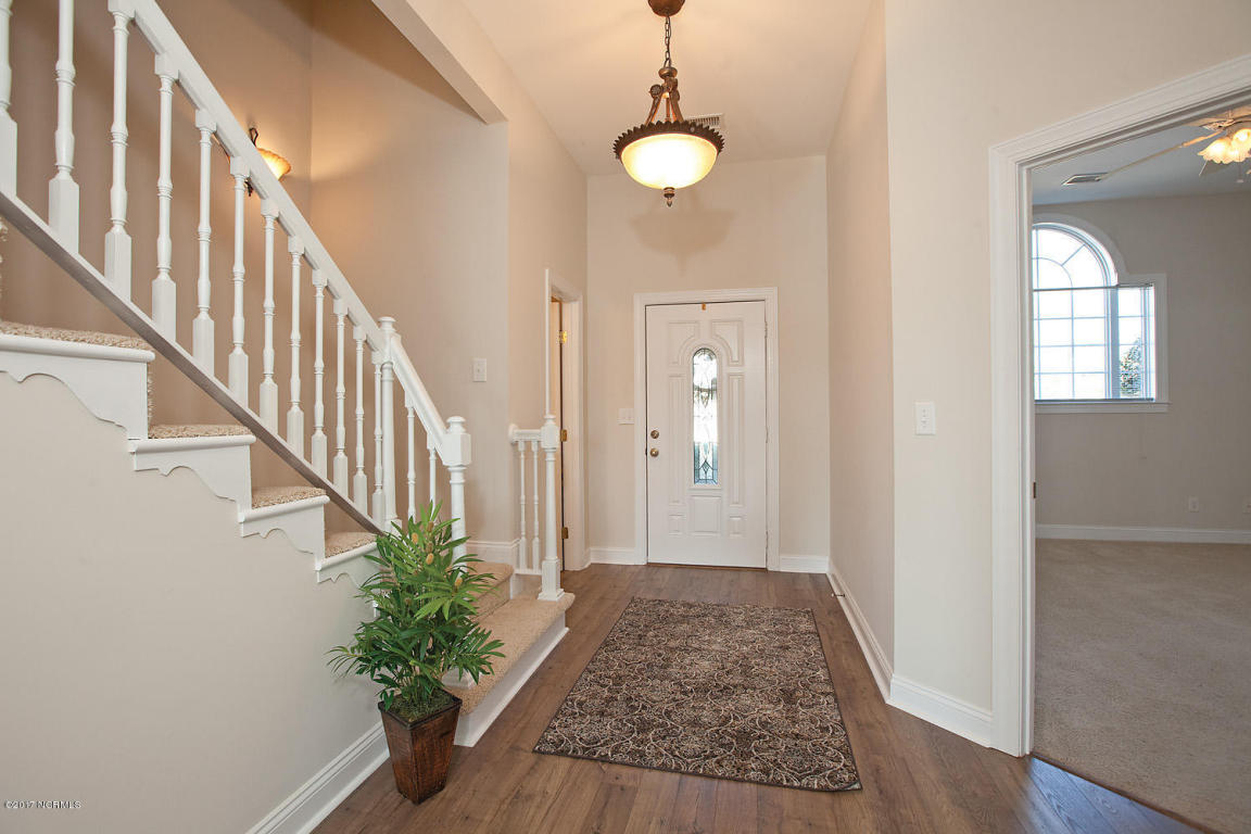 124 Castle Bay Dr, Hampstead, NC 28443 photo 6