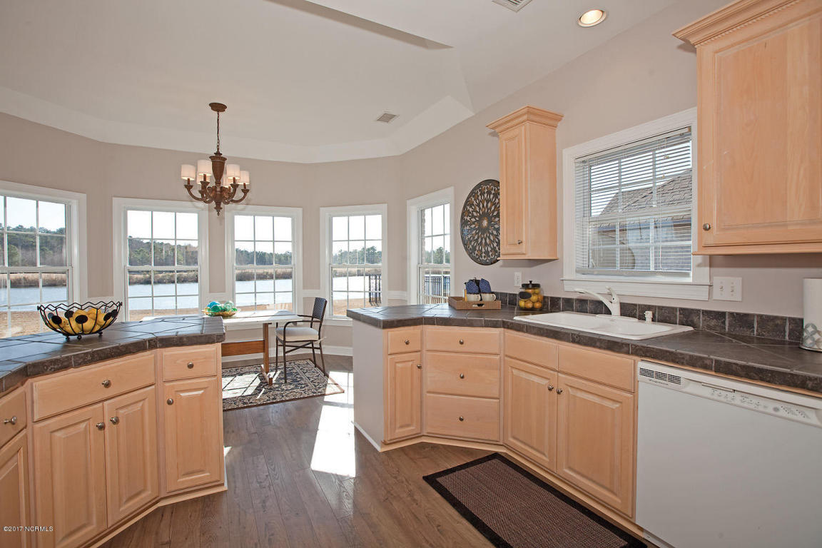 124 Castle Bay Dr, Hampstead, NC 28443 photo 19