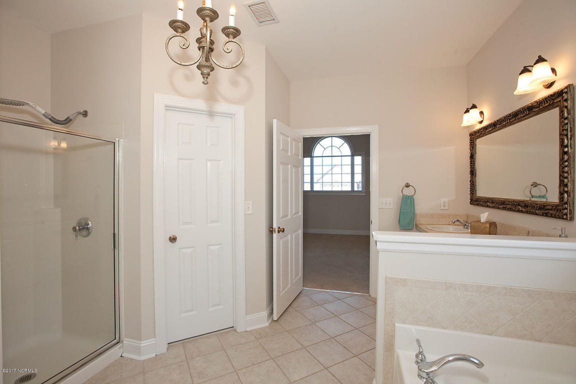 124 Castle Bay Dr, Hampstead, NC 28443 photo 25