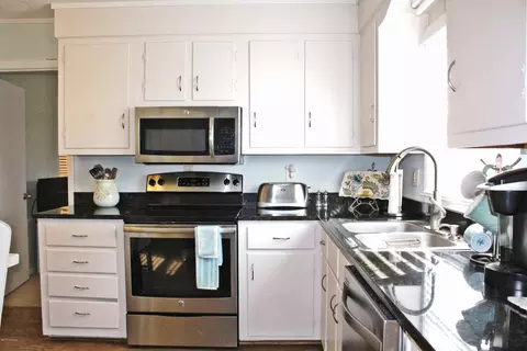404 36th St, Sunset Beach, NC 28468 photo 9