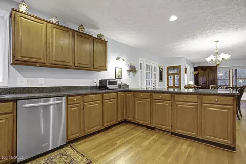 307 Creekview Dr, Hampstead, NC 28443 photo 13