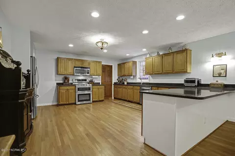307 Creekview Dr, Hampstead, NC 28443 photo 15