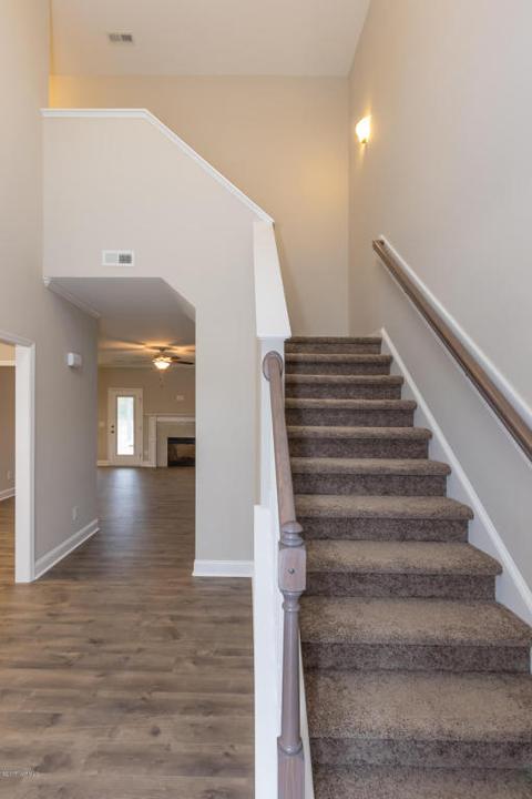 404 Kale Ct, Hubert, NC 28539 photo 4
