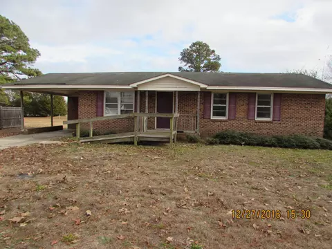 105 E Thigpen Rd, Conetoe, NC 27819 photo 1