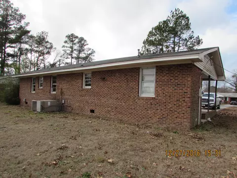 105 E Thigpen Rd, Conetoe, NC 27819 photo 3