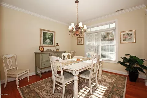205 E Colonnade Dr, Hampstead, NC 28443 photo 8