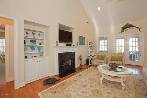 205 E Colonnade Dr, Hampstead, NC 28443 photo 13