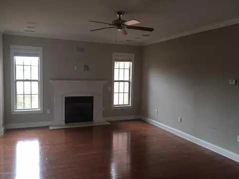 444 Highlands Dr, Hampstead, NC 28443 photo 2