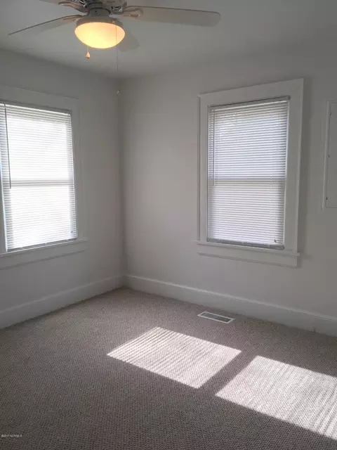 807 E 4th St, Washington, NC 27889 photo 14