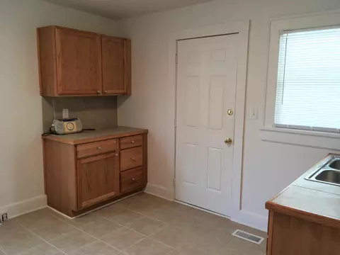 807 E 4th St, Washington, NC 27889 photo 6