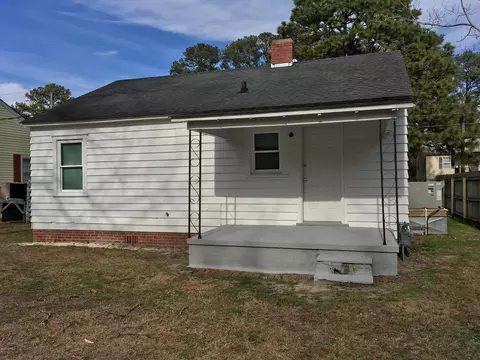 807 E 4th St, Washington, NC 27889 photo 16