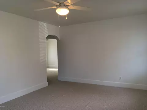 807 E 4th St, Washington, NC 27889 photo 4