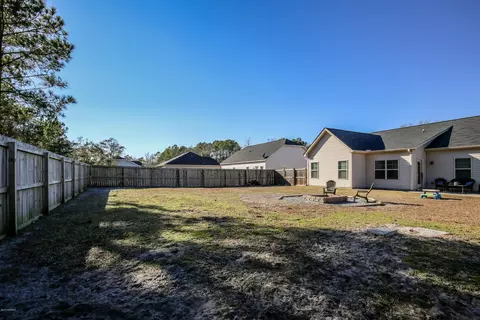 807 Lavender Ct, Hubert, NC 28539 photo 29