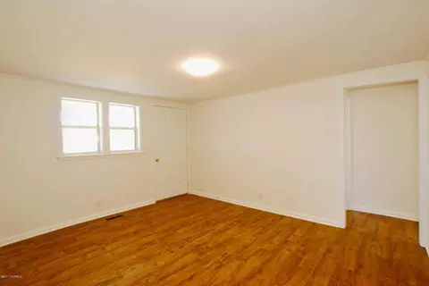 386 Hoover Rd, Hampstead, NC 28443 photo 6