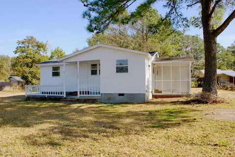 386 Hoover Rd, Hampstead, NC 28443 photo 1