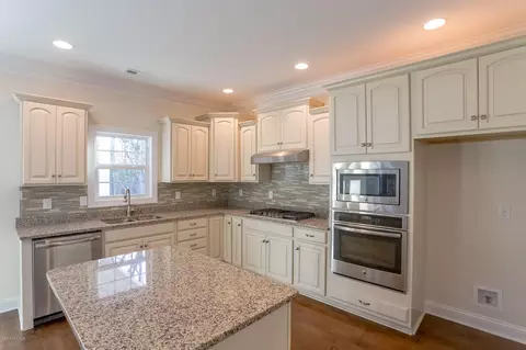 255 Aster Pl, Hampstead, NC 28443 photo 12