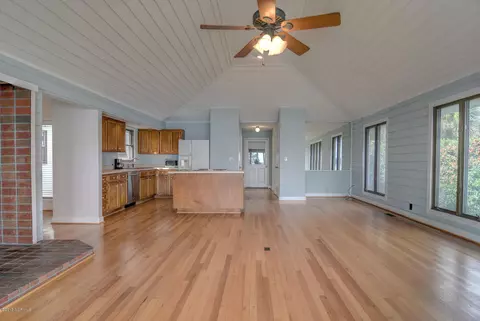 640 Red Fox Trl, Hampstead, NC 28443 photo 19
