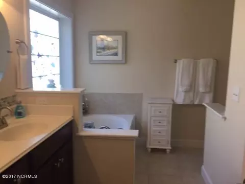 107 Hemlock Ct, Hampstead, NC 28443 photo 23