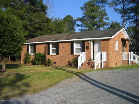 234 Pine St, Wallace, NC 28466 photo 1