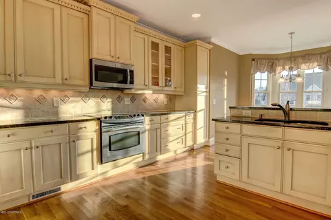 110 E Colonnade Dr, Hampstead, NC 28443 photo 21