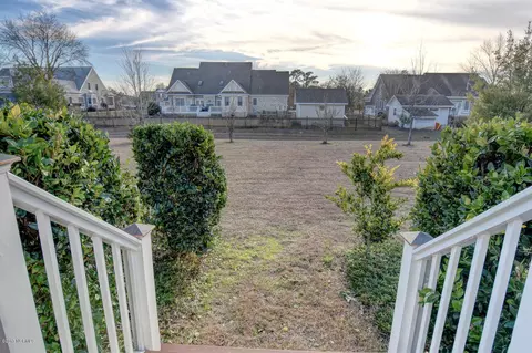 110 E Colonnade Dr, Hampstead, NC 28443 photo 6