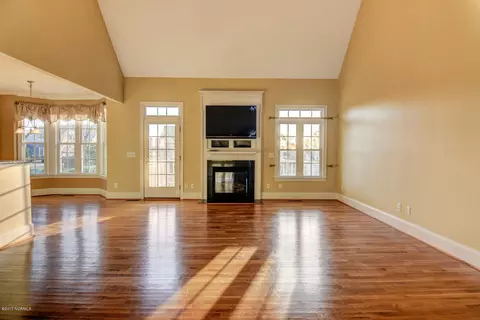 110 E Colonnade Dr, Hampstead, NC 28443 photo 12