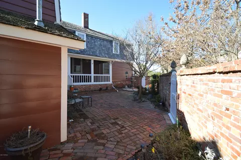 616 Middle St, New Bern, NC 28560 photo 5