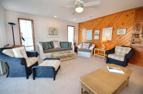 402 39th St, Sunset Beach, NC 28468 photo 4