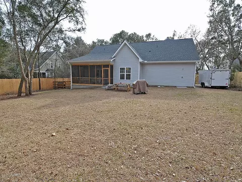 271 Hickory Point Rd, Hampstead, NC 28443 photo 6
