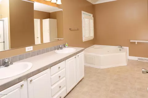 163 Fairwind Dr, Chocowinity, NC 27817 photo 29
