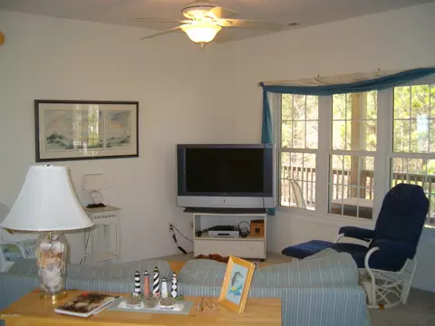 128 Soundview Dr, Hampstead, NC 28443 photo 4