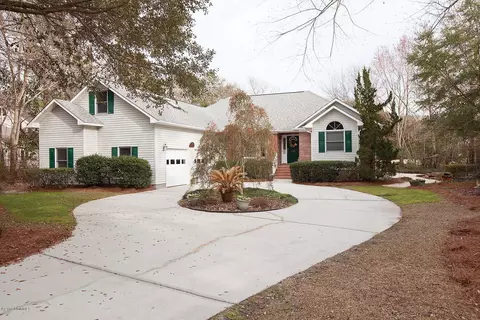 126 Pine Needle Dr, Hampstead, NC 28443 photo 1