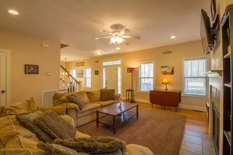 642 Royal Tern Dr, Hampstead, NC 28443 photo 15