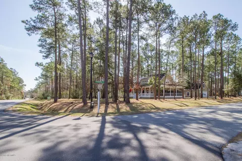 642 Royal Tern Dr, Hampstead, NC 28443 photo 12