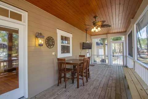 642 Royal Tern Dr, Hampstead, NC 28443 photo 9