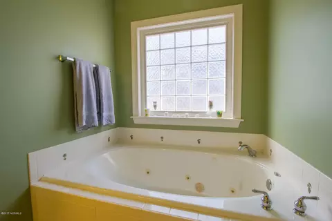 642 Royal Tern Dr, Hampstead, NC 28443 photo 23