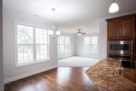 941 Grandview Dr, Hampstead, NC 28443 photo 6