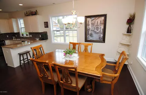 467 Landsdowne Cir, Hampstead, NC 28443 photo 11