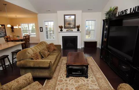 467 Landsdowne Cir, Hampstead, NC 28443 photo 13