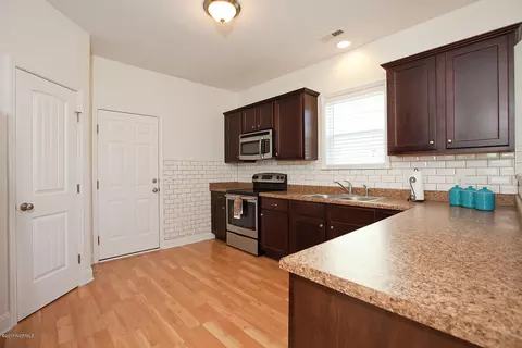 149 Leeward Ln, Hampstead, NC 28443 photo 10