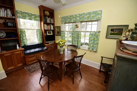 624 E Front St, New Bern, NC 28560 photo 12